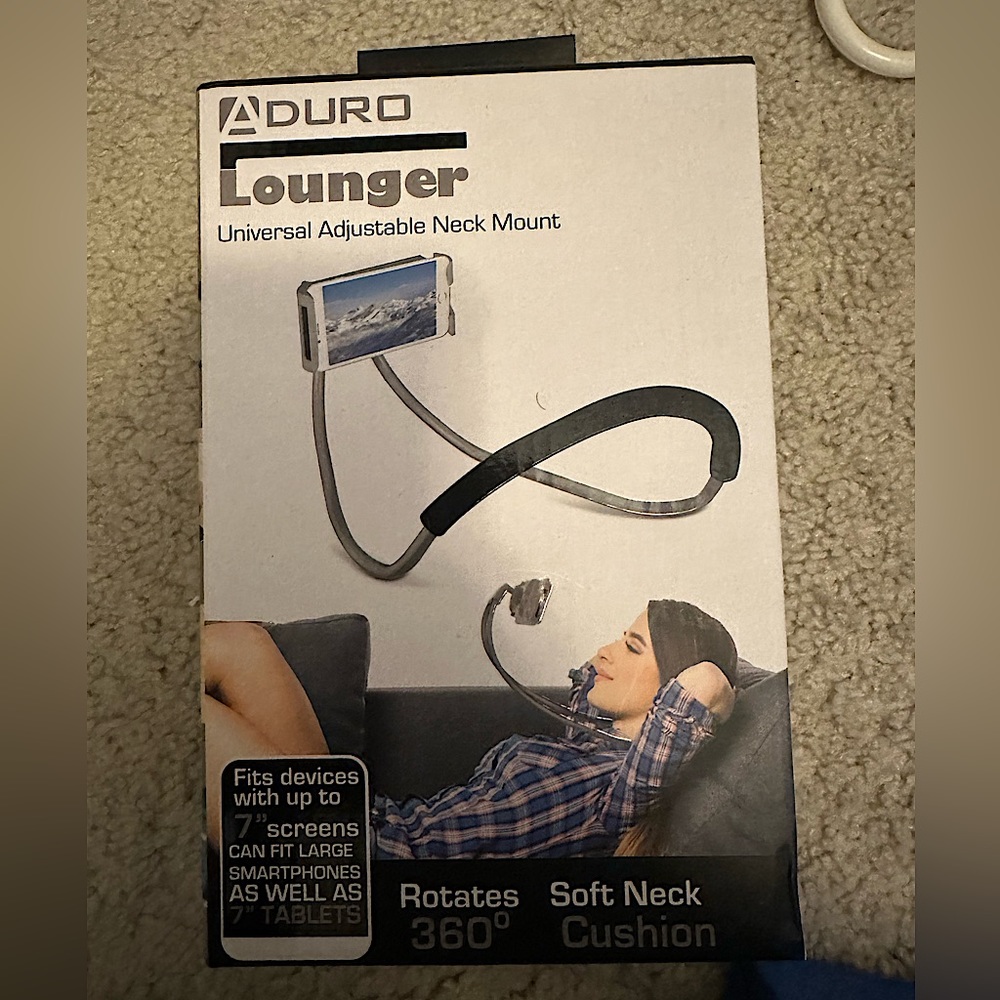 Aduro Lounger neck mount for phone. Never used!!